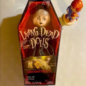 Living Dead Dolls Resurrection VI Ms. Eerie